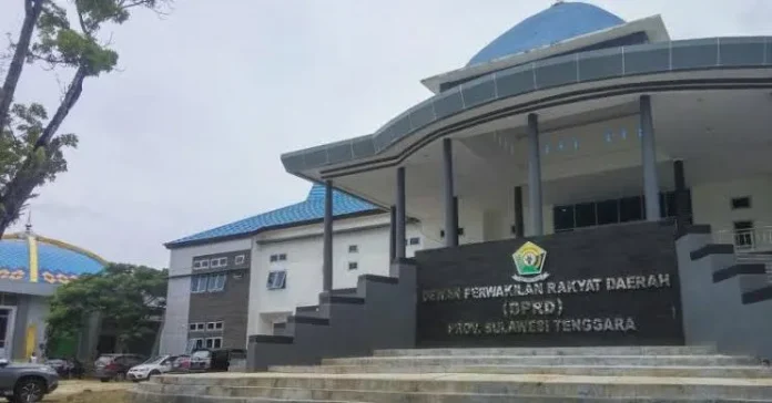 Audiensi di DPRD Sultra, Guru PPPK Tanya Hak 9 Bulan yang Belum Dibayarkan