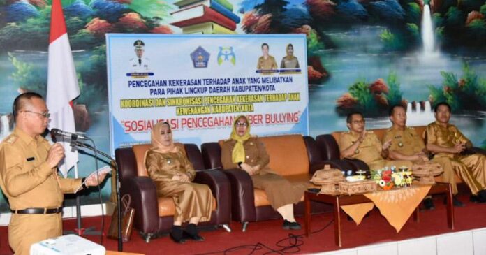 Pemkot Ajak Siswa SMPN 9 Kendari Hindari Cyberbullyng