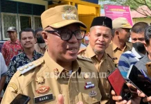 Tekan Inflasi, Pj Bupati Mubar Canangkan Gerakan Tanam Cabai Massal hingga Beri Dana Rp100 Juta ke Tiap Desa Pj Bupati Mubar Ancam Copot Kabag ULP dan Kabid Bina Marga