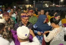 Bertemu Umat Hindu, Pj Bupati Mubar Bakal Berikan Bantuan Pembangunan Candi Bertemu Umat Hindu, Pj Bupati Mubar Bakal Berikan Bantuan Pembangunan Candi