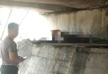 Mayat yang Ditemukan di Bawah Jembatan Triping Kendari Diduga Sudah 10 Hari Meninggal Mayat yang Ditemukan di Bawah Jembatan Triping Kendari Diduga Sudah 10 Hari Meninggal