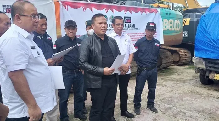 Penambangan Nikel Ilegal Berulang Kali Terjadi di Konut, Gakkum KLHK Lakukan Penindakan Penambangan Nikel Ilegal Berulang Kali Terjadi di Konut, Gakkum KLHK Lakukan Penindakan