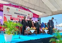 Pemkab Buteng Gelar Upacara Hari Pahlawan di Pantai Katembe Pemkab Buteng Gelar Upacara Hari Pahlawan di Pantai Katembe