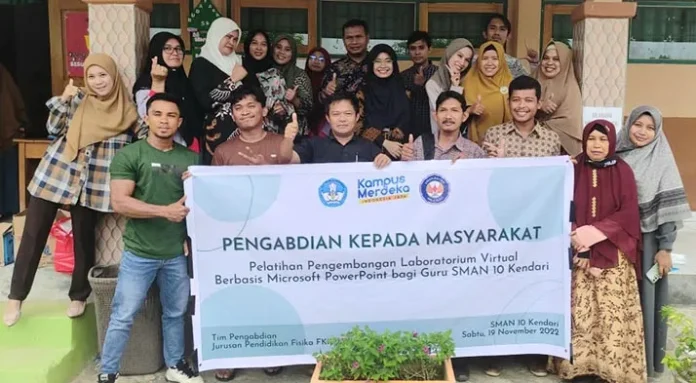 Jurusan Pendidikan Fisika UHO Gelar Pelatihan Laboratorium Virtual di SMAN 10 Kendari