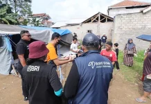Bangun Posko Kesehatan & Bagikan 2.000 Nasi Bungkus, BRI Gerak Cepat Bantu Warga Terdampak Gempa Cianjur Bangun Posko Kesehatan & Bagikan 2.000 Nasi Bungkus, BRI Gerak Cepat Bantu Warga Terdampak Gempa Cianjur