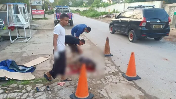 Seorang Mahasiswa di Kendari Tabrak Tumpukan Batu Bata Hingga Meninggal di Tempat