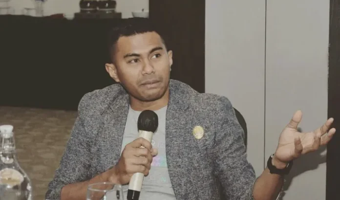 Ketua Komisi I DPRD Mubar dari Fraksi Nasdem, La Ode Sariba