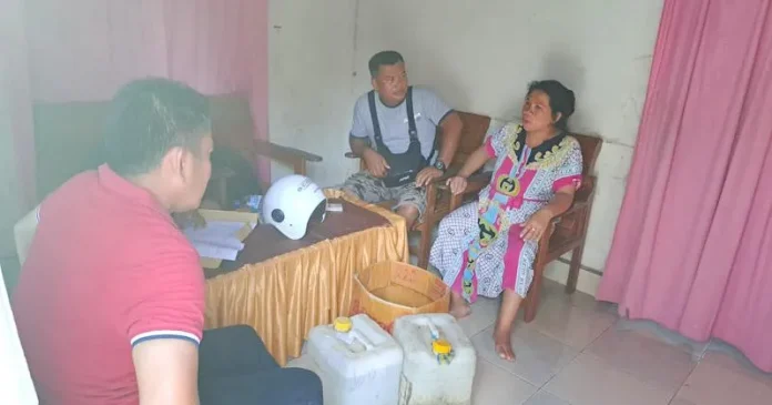 Ratusan Liter Miras Tradisional Milik Tiga IRT di Kendari Diamankan Polisi