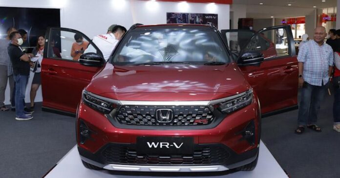 Mobil Honda WR-V Tampil di Kendari dalam Kegiatan Jelajah Pulau Sulawesi