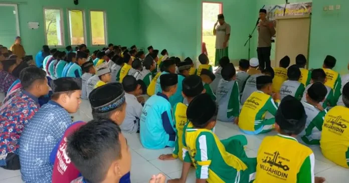 Peduli Gempa Cianjur, Polsek Onembute Gelar Salat Gaib dan Doa Bersama