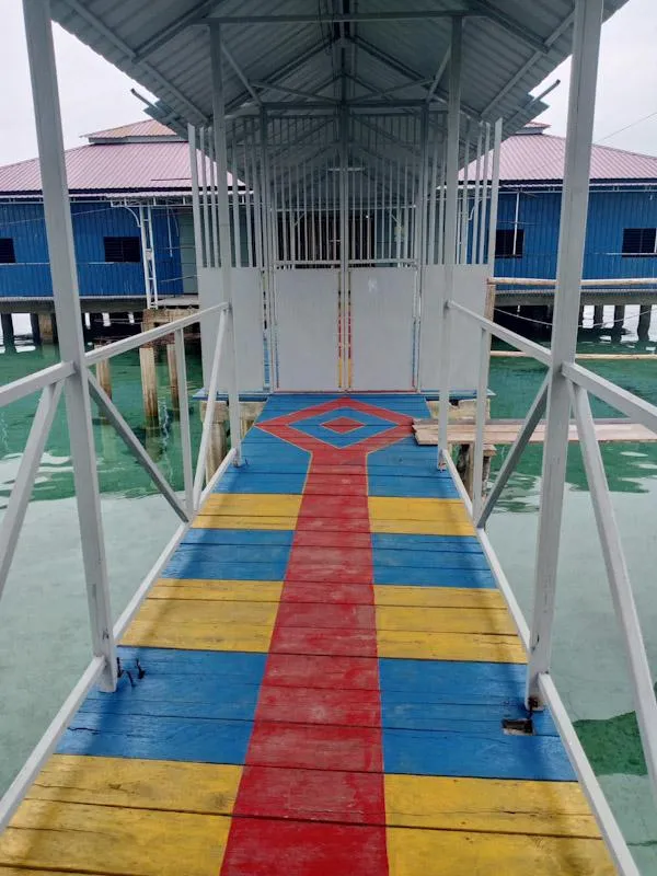 Mengenal Langara Tanjung Batu di Konkep, Desa Wisata yang Berada di Atas Laut