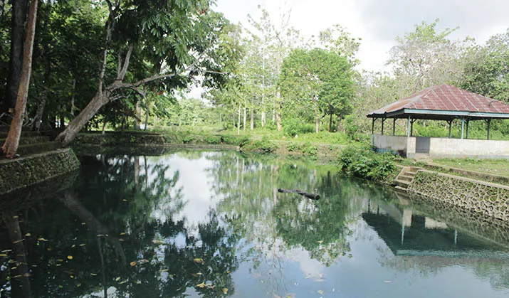 Kolam permandian Wakante