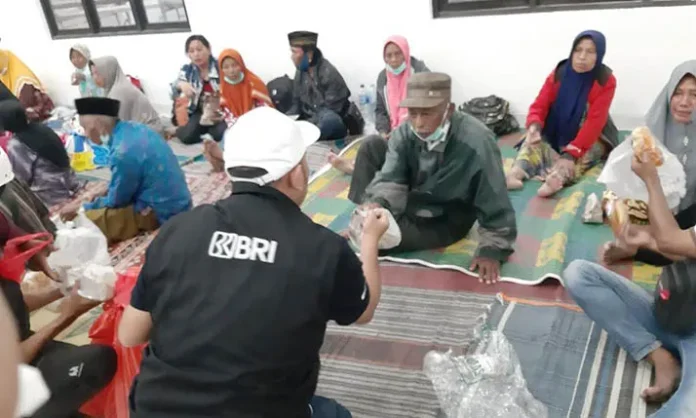 Gerak Cepat, BRI Peduli Bantu Masyarakat Terdampak Gunung Semeru Gerak Cepat, BRI Peduli Bantu Masyarakat Terdampak Gunung Semeru