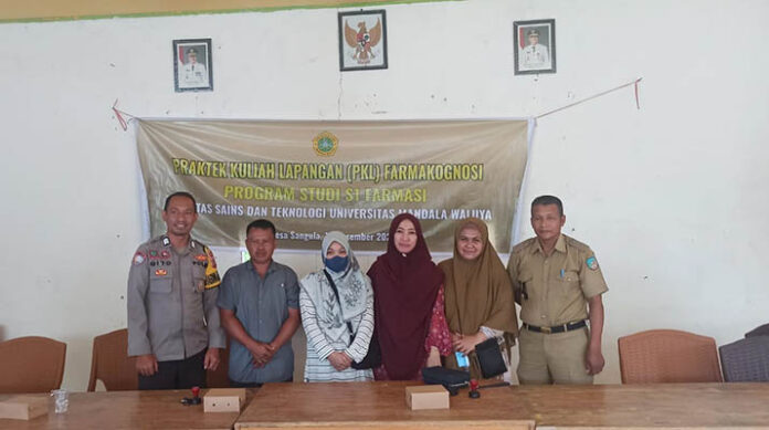 222 Mahasiswa Prodi S-1 Farmasi UMW Kendari Ikuti PKL Farmakognasi di Desa Sanggula