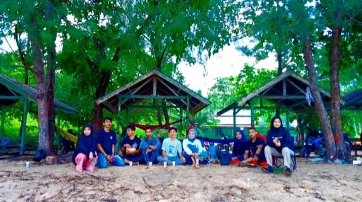 Akses Jalan Mulus, Pantai Toronipa Jadi Pilihan Warga Kendari di Akhir Pekan