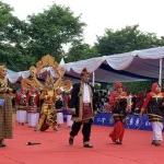 Tenun Khas Mubar Dipromiskan Lewat Sultra Tenun Karnaval Tenun Khas Mubar Dipromiskan Lewat Sultra Tenun Karnaval