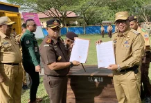 Pemkab Mubar Hibahkan Dana untuk Bangun Rumah Dinas Kejaksaan Pemkab Mubar Hibahkan Dana untuk Bangun Rumah Dinas Kejaksaan