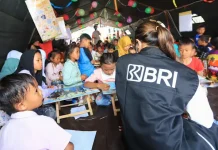 Kolaborasi Srikandi BRI dan BUMN, Bahu Membahu Percepat Pemulihan Korban Gempa Cianjur Kolaborasi Srikandi BRI dan BUMN, Bahu Membahu Percepat Pemulihan Korban Gempa Cianjur