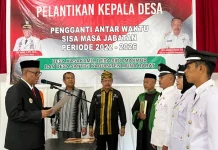 Pj Bupati Mubar Lantik Tiga Kades Pengganti Antar Waktu Pj Bupati Mubar Lantik Tiga Kades Pengganti Antar Waktu