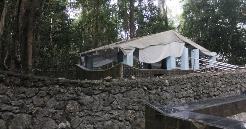 Mengulik Keunikan Wisata Religi Makam Sangia Wambulu di Buton Tengah