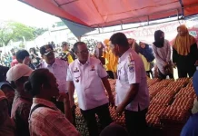 Siapkan Anggaran Rp1,2 Miliar, Pemkab Mubar Mulai Gelar Pasar Murah di Wilayah Lawa Raya Siapkan Anggaran Rp1,2 Miliar, Pemkab Mubar Mulai Gelar Pasar Murah di Wilayah Lawa Raya