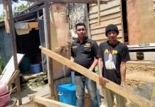 AJP Bantu Warga Korban Angin Puting Beliung di Kelurahan Kendari Caddi AJP Bantu Warga Korban Angin Puting Beliung di Kelurahan Kendari Caddi