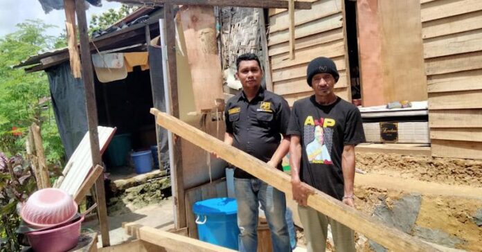 AJP Bantu Warga Korban Angin Puting Beliung di Kelurahan Kendari Caddi