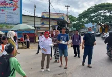 Tim Brigade Hj. Gunartin Berbagi 5.000 Paket Makanan di Kendari Tim Brigade Hj. Gunartin Berbagi 5.000 Paket Makanan di Kendari