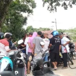Tim Brigade Gunartin Berbagi BBM Gratis ke 6.000 Pengendara Motor di Kendari Tim Brigade Gunartin Berbagi BBM Gratis ke 6.000 Pengendara Motor di Kendari