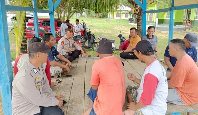 Program Jumat Curhat, Cara Polsek Tiworo Tengah di Mubar Dengarkan Keluhan Masyarakat