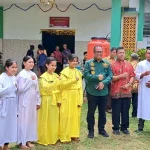 Kunjungi Gereja, Pj Bupati Mubar Pastikan Perayaan Natal Berjalan Aman dan Kondusif Kunjungi Gereja, Pj Bupati Mubar Pastikan Perayaan Natal Berjalan Aman dan Kondusif
