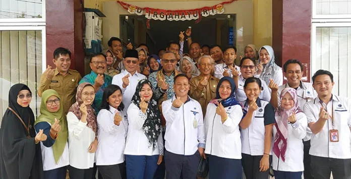 Kunjungi BPP Kendari, Wamenaker: Kita Turunkan Angka Kemiskinan Lewat Peningatan SDM