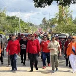 Pj Bupati Mubar Sebut Jalan Sehat Kerukunan Ajang Silaturahmi Antarumat Beragama Pj Bupati Mubar Sebut Jalan Sehat Kerukunan Ajang Silaturahmi Antarumat Beragama