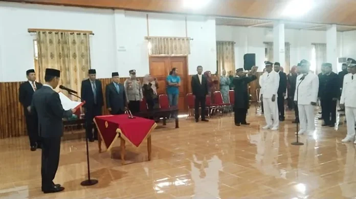 Bupati Wakatobi Lantik Pejabat Eselon III dan IV