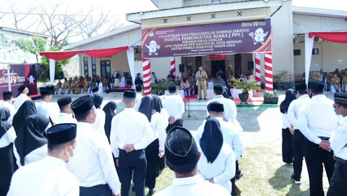 KPU Kendari Lantik 195 Anggota PPS, Bertugas di 65 Kelurahan