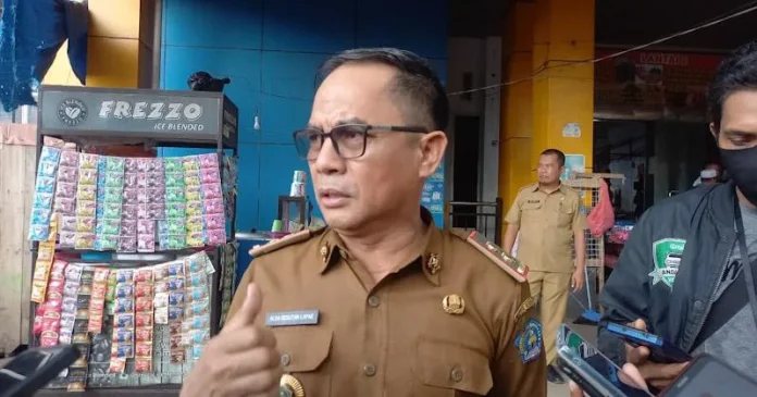 Pemkot Kendari Bakal Relokasi Pedagang Ilegal ke Pasar Wua-wua