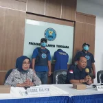 BNNP Sultra Amankan Seorang Pria Pengedar Sabu di Kendari BNNP Sultra Amankan Seorang Pria Pengedar Sabu di Kendari