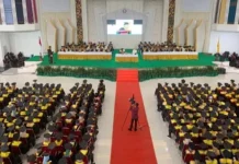 2.653 Mahasiswa UHO Resmi Diwisuda, Rektor Minta Maaf 2.653 Mahasiswa UHO Resmi Diwisuda, Rektor Minta Maaf