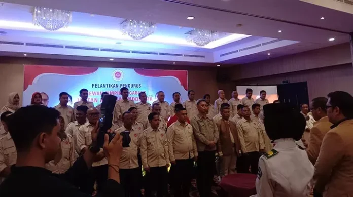 116 Orang Pengurus Ikadin Kota Kendari Dilantik dengan Misi Beri Bantuan Hukum ke Masyarakat