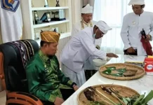 Pemkot Kendari Gelar Ritual Adat Mo’oli untuk Resmikan Penggunaan Gedung Balai Kota Pemkot Kendari Gelar Ritual Adat Mo'oli untuk Resmikan Penggunaan Gedung Balai Kota