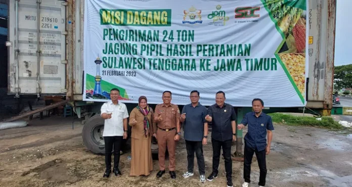 Sultra Kirim 24 Ton Jagung Pipil ke Jawa Timur