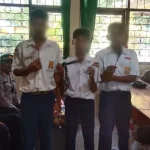 Polsek Mandonga Temukan 3 Pelajar SMP di Kendari Bawa Busur ke Sekolah Polsek Mandonga Temukan 3 Pelajar SMP di Kendari Bawa Busur ke Sekolah