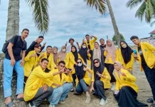 HMPS Kesmas UMW Kendari Gelar Proker Pertama di Desa Nii Tanasa HMPS Kesmas UMW Kendari Gelar Proker Pertama di Desa Nii Tanasa