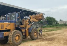 Alat Berat Dikerahkan untuk Mengeksekusi Lahan Stadion Lakidende Alat Berat Dikerahkan untuk Mengeksekusi Lahan Stadion Lakidende