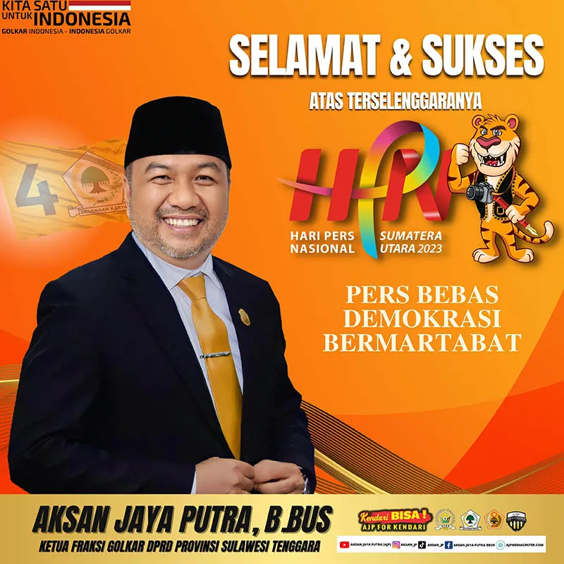 Gold and Black Minimalist Happy New Year 2023 Instagram Post – 1