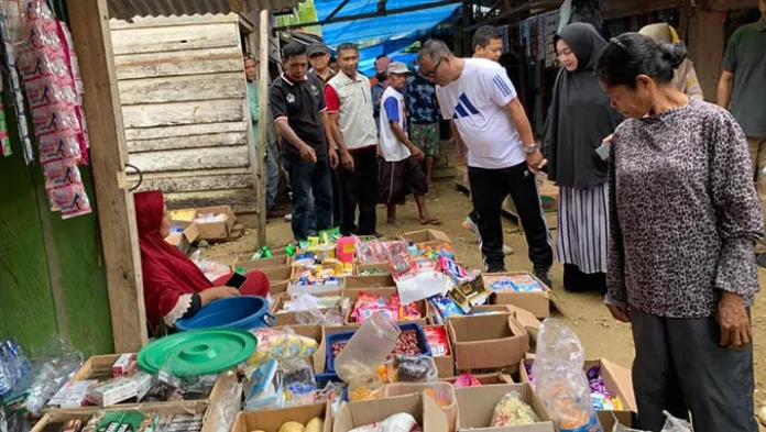 Pj Bupati Mubar Temukan Kenaikan Harga Beras dan Minyak Goreng di Pasar Sinar Surya