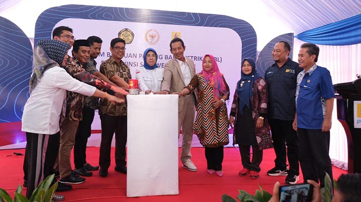 PLN Telah Beri Sambungan Listrik Gratis untuk 4.907 Rumah di Sulsel dan Sultra