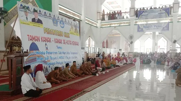 Pemkot Kendari Gelar Pesantren Cilik, Diikuti Ribuan Anak PAUD Pemkot Kendari Gelar Pesantren Cilik, Diikuti Ribuan Anak PAUD