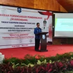 Bupati Wakatobi Minta Perangkat Daerah Sinkronisasi Pembangunan Bupati Wakatobi Minta Perangkat Daerah Sinkronisasi Pembangunan