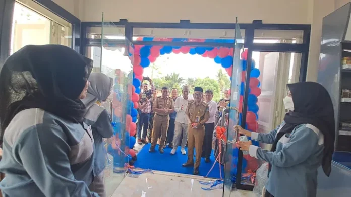 Masjid Abu Bakar dan Nay Mart Tapalosa Group di Wuawua Diresmikan Masjid Abu Bakar dan Nay Mart Tapalosa Group di Wuawua Diresmikan